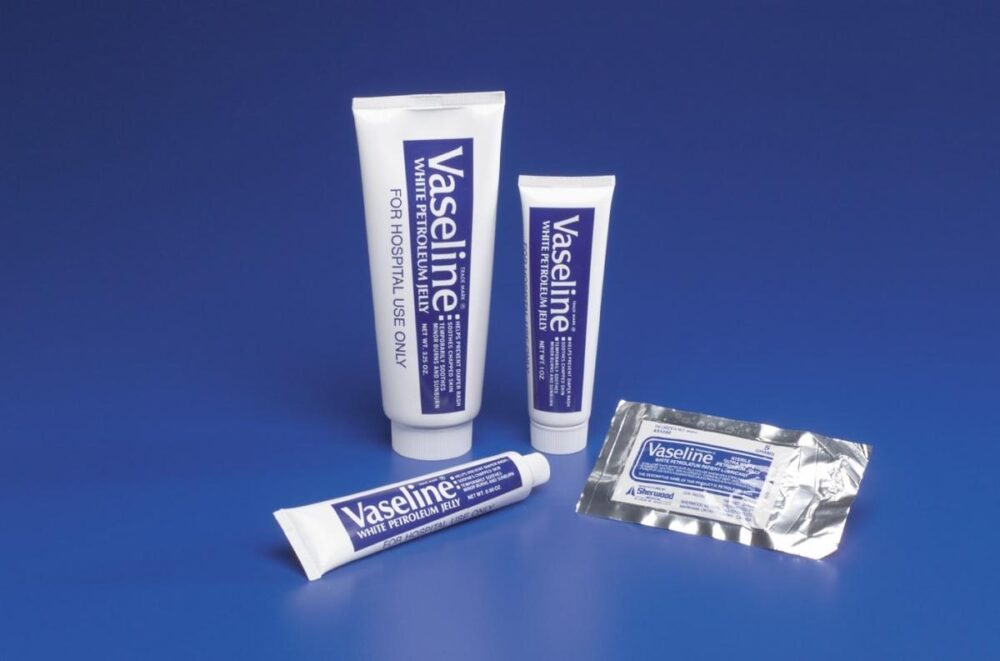 Vaseline Pure Ultra White Petroleum Jelly, Sterile, 5 g Packet, 144 Packets/Case